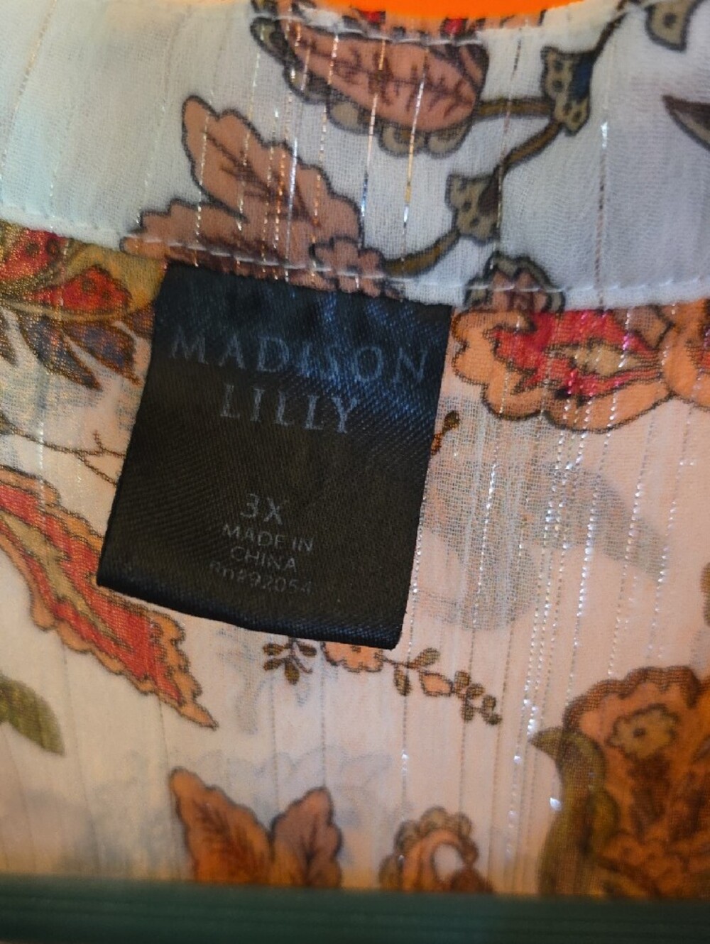 Madison Lilly Floral Casmir Lurex Detail Peasant Tunic-STITCH FIX - Picture 2 of 4